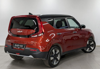 Подержанный автомобиль Kia Soul 2022 года (5 фото)