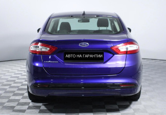 Подержанный автомобиль Ford Mondeo Sedan 2019 года (4 фото)