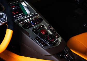 Подержанный автомобиль Lamborghini Aventador Coupe 2017 года (34 фото)