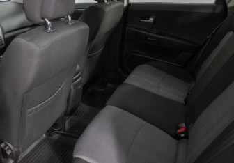 Подержанный автомобиль Kia Ceed Hatchback 2011 года (11 фото)