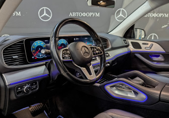 Подержанный автомобиль Mercedes-Benz GLE 2019 года (15 фото)