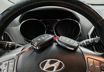 Подержанный автомобиль Hyundai ix35 2014 года (17 фото)