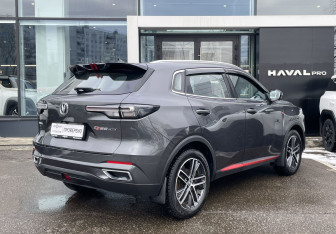 Подержанный автомобиль Changan CS55PLUS 2023 года (5 фото)