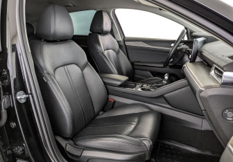 Подержанный автомобиль Kia K5 2021 года (24 фото)