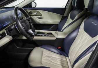 Подержанный автомобиль Chery Arrizo 8 2023 года (11 фото)