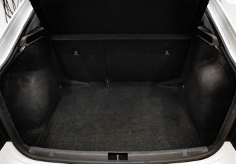 Подержанный автомобиль Skoda Rapid Liftback 2019 года (29 фото)