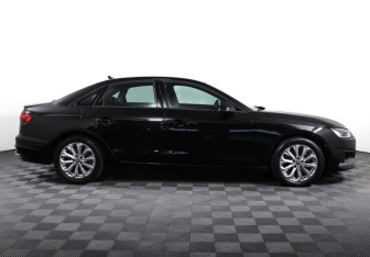 Подержанный автомобиль Audi A4 Sedan 2020 года (4 фото)