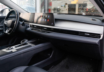 Подержанный автомобиль Chery Arrizo 8 2024 года (7 фото)