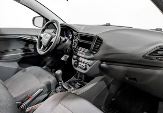 Подержанный автомобиль LADA (ВАЗ) Vesta Wagon 2020 года (11 фото)