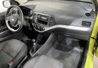 Подержанный автомобиль Kia Picanto 2011 года (10 фото)