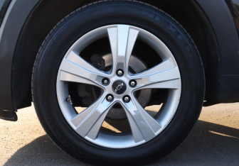 Подержанный автомобиль Chevrolet Captiva 2014 года (18 фото)