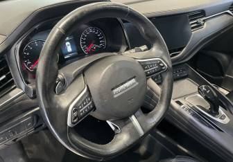 Подержанный автомобиль Haval F7 2019 года (14 фото)