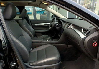 Подержанный автомобиль Infiniti QX50 2019 года (25 фото)