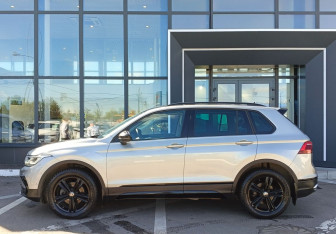 Подержанный автомобиль Volkswagen Tiguan 2021 года (8 фото)