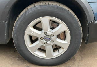 Подержанный автомобиль Volvo XC70 2008 года (13 фото)