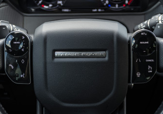 Подержанный автомобиль Land Rover Range Rover Velar 2019 года (12 фото)