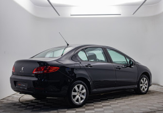 Подержанный автомобиль Peugeot 408 2013 года (5 фото)