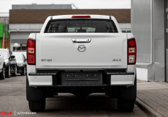Новый Mazda BT-50 2023 (4 фото)