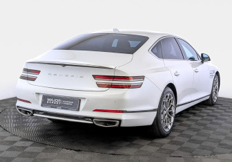 Подержанный автомобиль Genesis G80 2021 года (5 фото)