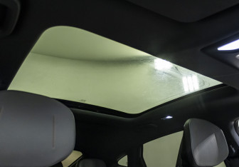 Подержанный автомобиль Changan UNI-V 2023 года (20 фото)