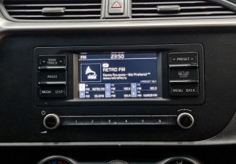 Подержанный автомобиль Kia Rio Hatchback 2021 года (15 фото)