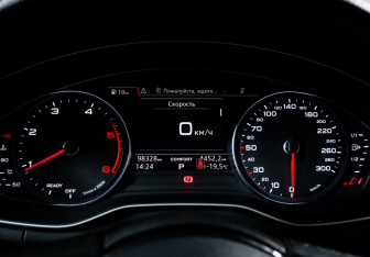 Подержанный автомобиль Audi A5 Coupe 2016 года (11 фото)