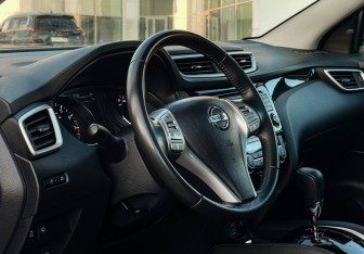 Подержанный автомобиль Nissan Qashqai 2018 года (13 фото)