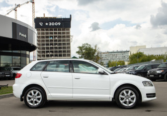 Подержанный автомобиль Audi A3 Hatchback 2011 года (3 фото)