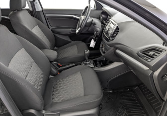 Подержанный автомобиль LADA (ВАЗ) Vesta Wagon 2018 года (23 фото)