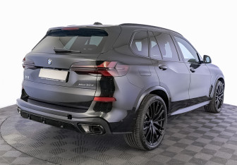 Новый BMW X5 2026 (2 фото)