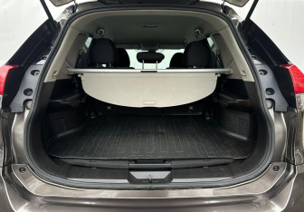 Подержанный автомобиль Nissan X-Trail 2021 года (15 фото)