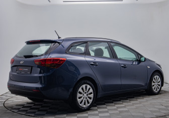 Подержанный автомобиль Kia Ceed Wagon 2015 года (5 фото)