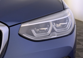 Подержанный автомобиль BMW X3 2018 года (11 фото)