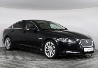 Подержанный автомобиль Jaguar XF Sedan 2011 года (2 фото)