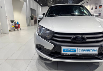 Подержанный автомобиль LADA (ВАЗ) Granta Liftback 2022 года (8 фото)