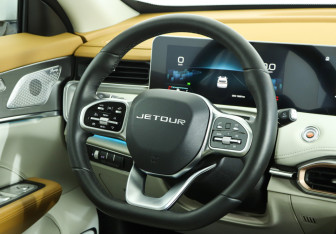 Подержанный автомобиль Jetour X70 Plus 2024 года (17 фото)