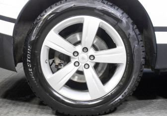 Подержанный автомобиль Land Rover Range Rover Velar 2020 года (25 фото)