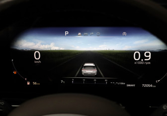 Подержанный автомобиль Kia Carnival 2021 года (40 фото)