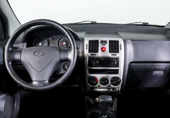 Подержанный автомобиль Hyundai Getz 2010 года (9 фото)