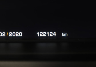 Подержанный автомобиль Land Rover Range Rover 2010 года (56 фото)