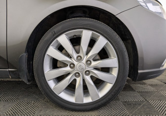 Подержанный автомобиль Kia Cerato Sedan 2009 года (18 фото)