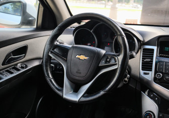 Подержанный автомобиль Chevrolet Cruze Sedan 2012 года (11 фото)