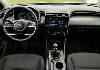 Подержанный автомобиль Hyundai Tucson 2022 года (12 фото)