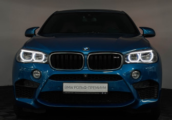 Подержанный автомобиль BMW X6 M 2016 года (27 фото)