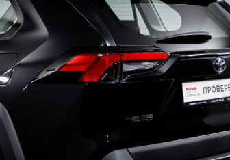 Новый Toyota RAV4 2025 (17 фото)