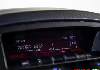Подержанный автомобиль Mitsubishi Pajero 2019 года (20 фото)