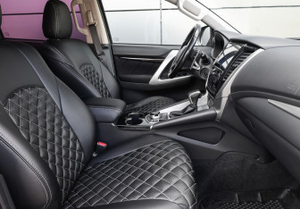 Подержанный автомобиль Mitsubishi Pajero Sport 2019 года (10 фото)