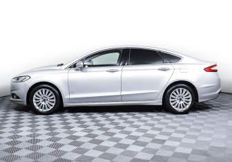 Подержанный автомобиль Ford Mondeo Sedan 2015 года (3 фото)
