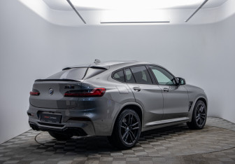 Подержанный автомобиль BMW X4 M 2019 года (5 фото)
