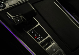 Подержанный автомобиль Audi A6 allroad 2021 года (16 фото)